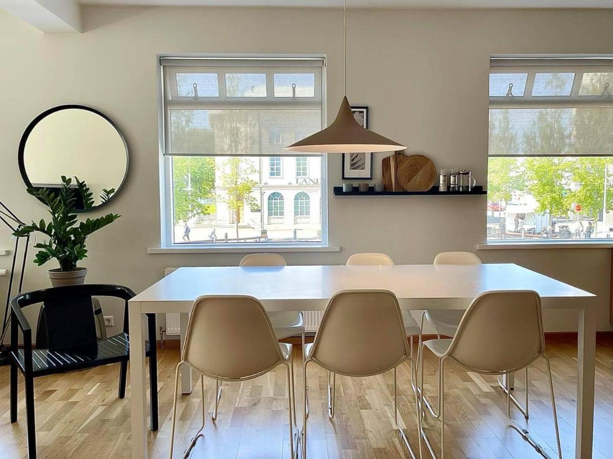Day Dream Townhall Square Apartments Akureyri Extérieur photo